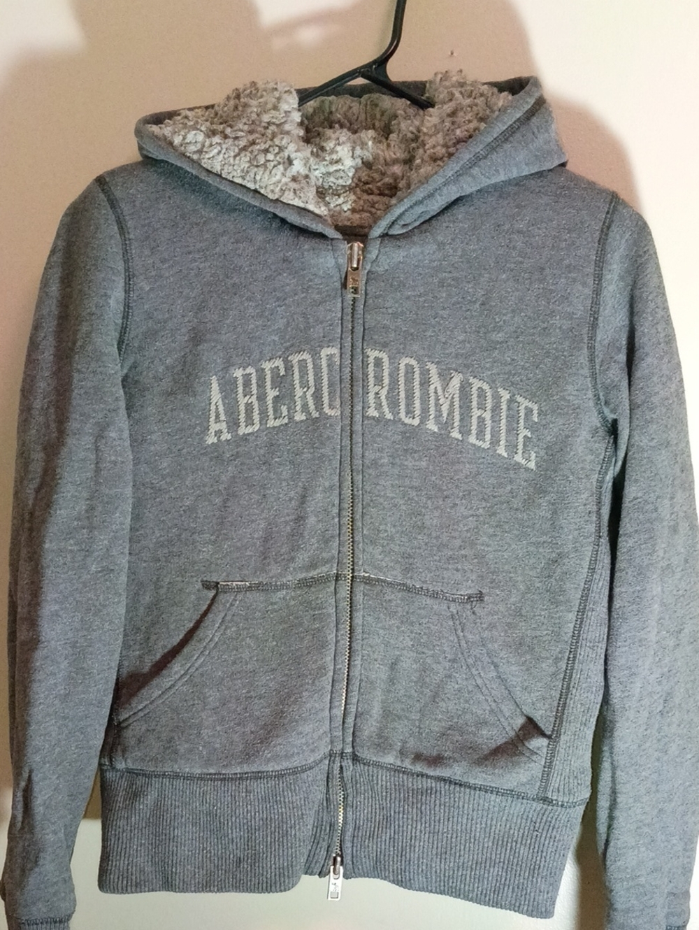 Vintage Y2K-era Abercrombie & Fitch faux-fur lined full-zip hoodie